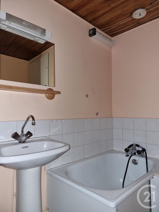 Afficher la photo en grand Appartement Studio à vendre - 1 pièce - 16.25 m2 - LES ROUSSES - 39 - FRANCHE-COMTE - Century 21 Sanac Immobilier