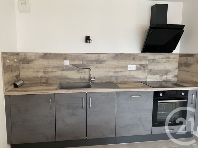 Appartement T3 à louer - 3 pièces - 77.32 m2 - BOIS D AMONT - 39 - FRANCHE-COMTE - Century 21 Sanac Immobilier