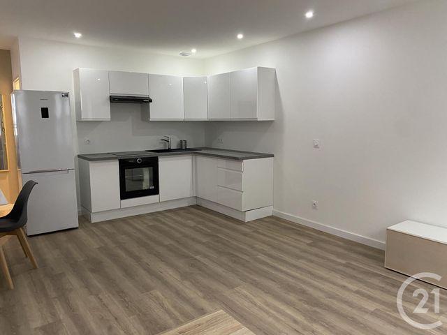 Appartement T2 à louer - 2 pièces - 53.77 m2 - HAUTS DE BIENNE - 39 - FRANCHE-COMTE - Century 21 Sanac Immobilier