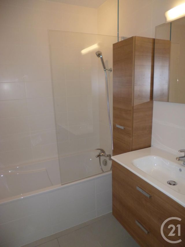 Appartement à louer - 5 pièces - 104.68 m2 - LES ROUSSES - 39 - FRANCHE-COMTE - Century 21 Sanac Immobilier