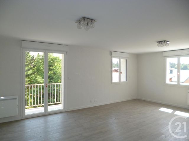 Appartement à louer - 5 pièces - 104.68 m2 - LES ROUSSES - 39 - FRANCHE-COMTE - Century 21 Sanac Immobilier