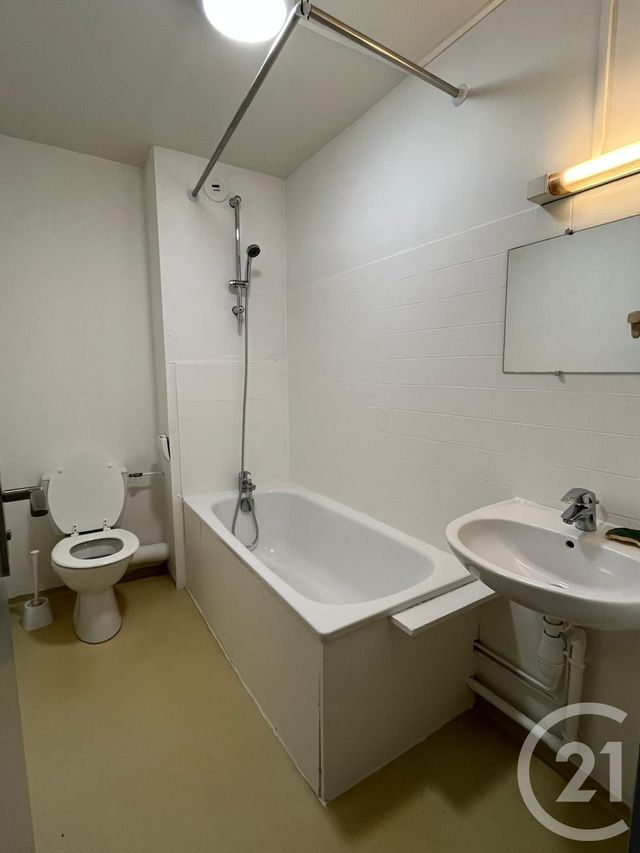 Appartement à louer - 2 pièces - 45.56 m2 - HAUTS DE BIENNE - 39 - FRANCHE-COMTE - Century 21 Sanac Immobilier