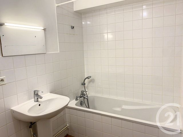 Appartement F4 à louer - 4 pièces - 73.96 m2 - LES ROUSSES - 39 - FRANCHE-COMTE - Century 21 Sanac Immobilier