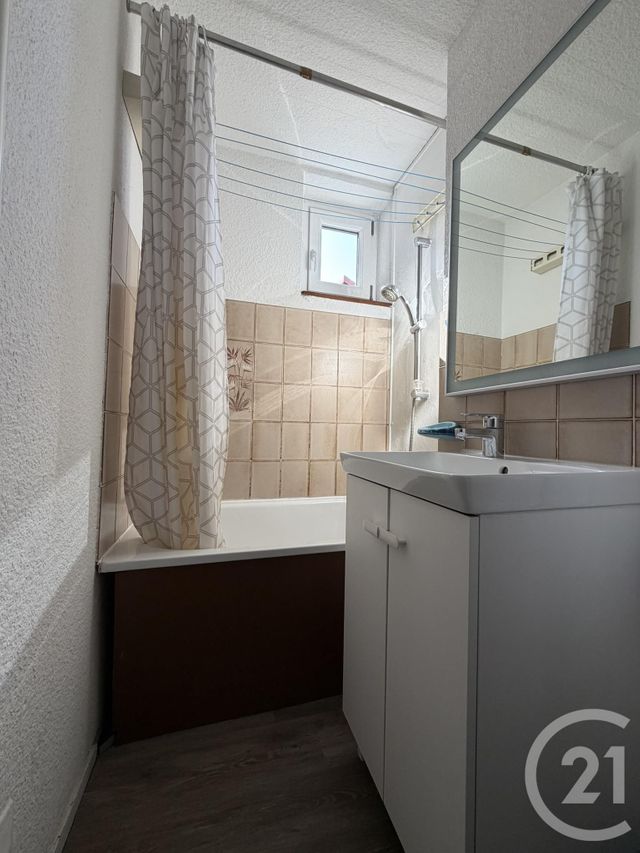 Appartement à vendre - 2 pièces - 27.67 m2 - LES ROUSSES - 39 - FRANCHE-COMTE - Century 21 Sanac Immobilier