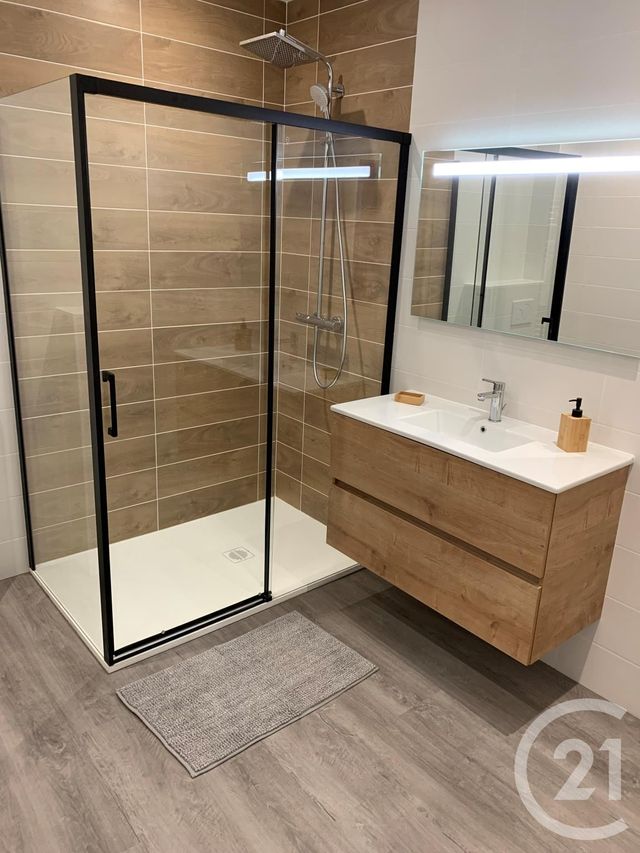 Appartement T3 à louer - 3 pièces - 63.99 m2 - HAUTS DE BIENNE - 39 - FRANCHE-COMTE - Century 21 Sanac Immobilier