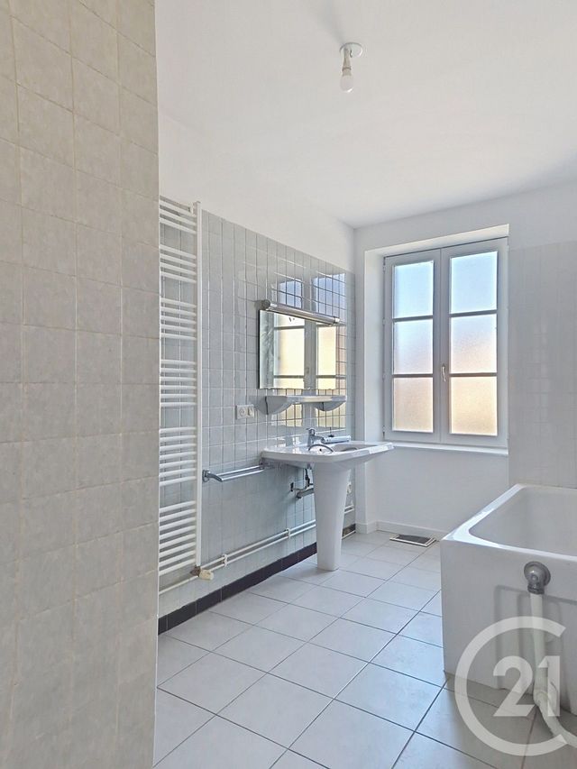 Appartement T5 à louer - 7 pièces - 166.23 m2 - ST LAURENT EN GRANDVAUX - 39 - FRANCHE-COMTE - Century 21 Sanac Immobilier