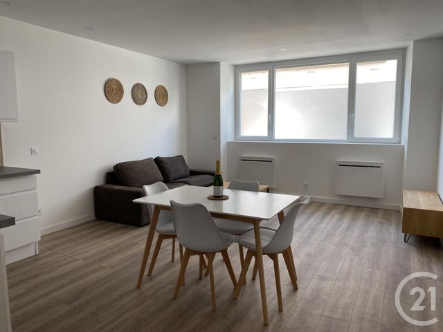 Appartement T2 à louer - 2 pièces - 49.3 m2 - HAUTS DE BIENNE - 39 - FRANCHE-COMTE - Century 21 Sanac Immobilier