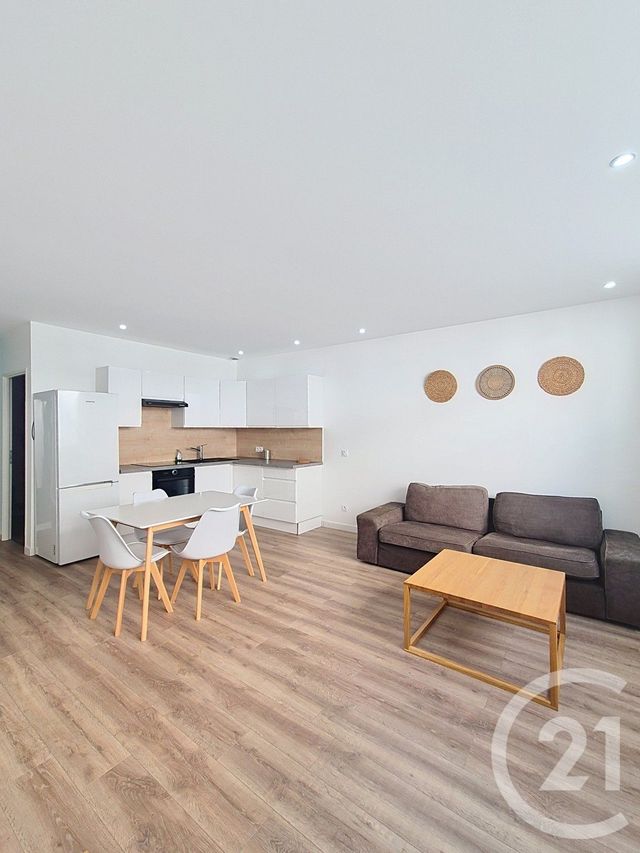 Appartement T2 à louer - 2 pièces - 49.3 m2 - HAUTS DE BIENNE - 39 - FRANCHE-COMTE - Century 21 Sanac Immobilier