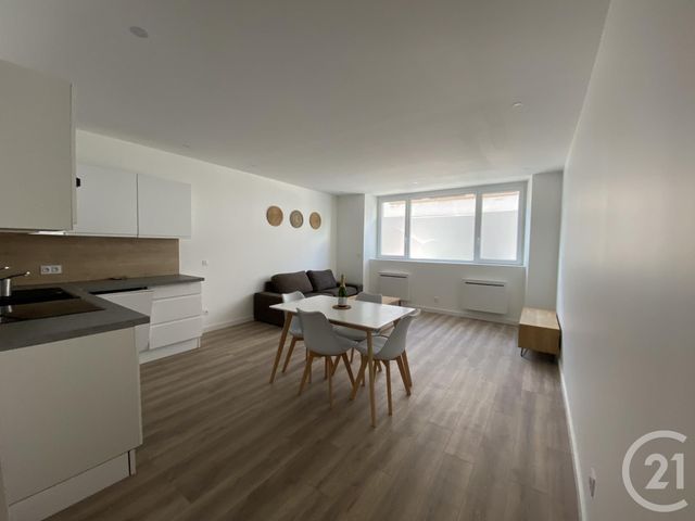 Appartement T2 à louer - 2 pièces - 49.3 m2 - HAUTS DE BIENNE - 39 - FRANCHE-COMTE - Century 21 Sanac Immobilier