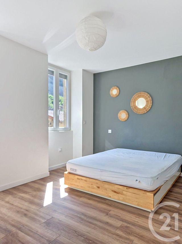 Appartement T2 à louer - 2 pièces - 54.24 m2 - HAUTS DE BIENNE - 39 - FRANCHE-COMTE - Century 21 Sanac Immobilier