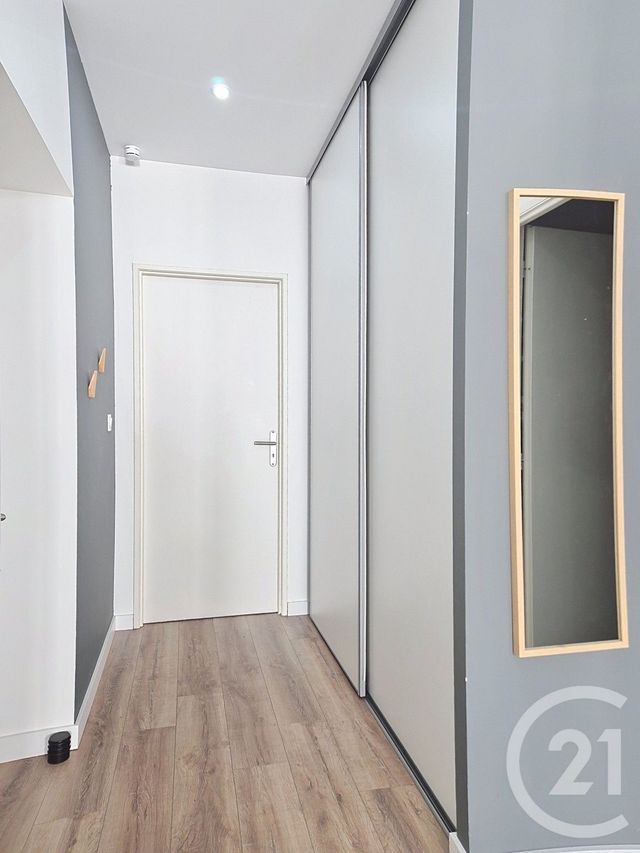 Appartement T2 à louer - 2 pièces - 54.24 m2 - HAUTS DE BIENNE - 39 - FRANCHE-COMTE - Century 21 Sanac Immobilier
