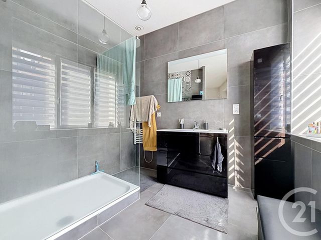Appartement à vendre - 7 pièces - 302.34 m2 - HAUTS DE BIENNE - 39 - FRANCHE-COMTE - Century 21 Sanac Immobilier
