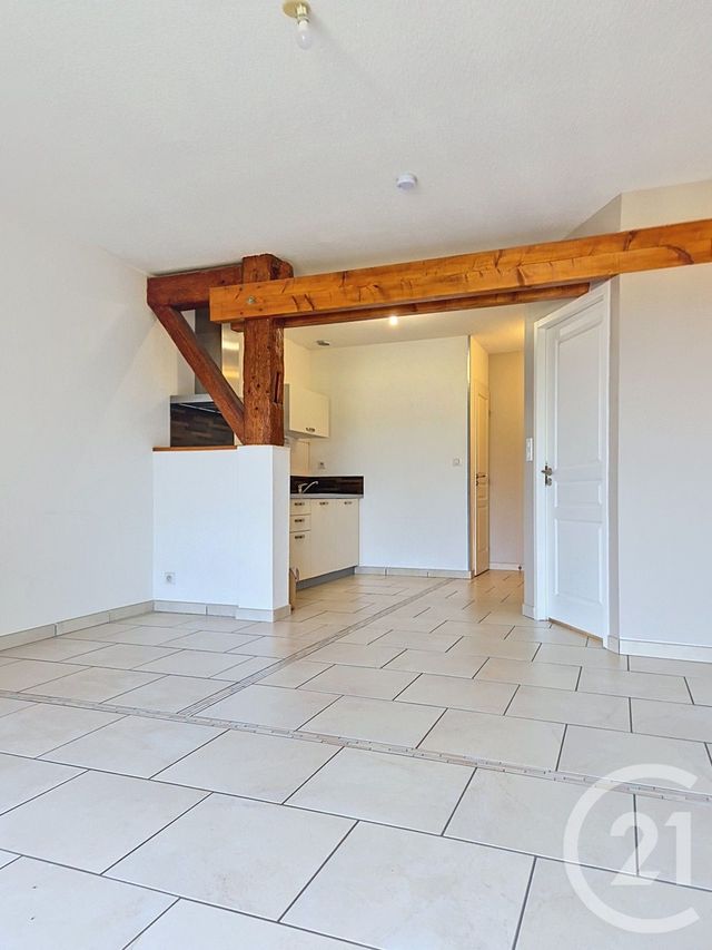 Appartement T2 à louer - 2 pièces - 34.74 m2 - MORBIER - 39 - FRANCHE-COMTE - Century 21 Sanac Immobilier