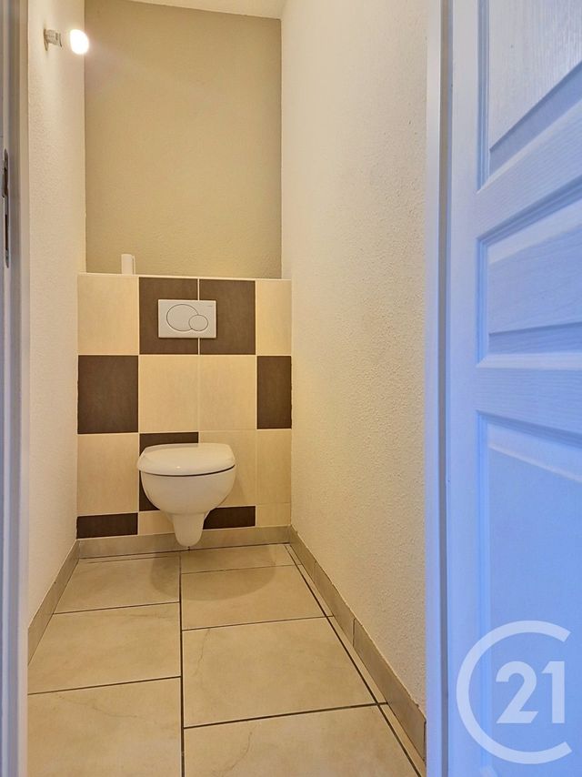 Appartement T2 à louer - 2 pièces - 34.74 m2 - MORBIER - 39 - FRANCHE-COMTE - Century 21 Sanac Immobilier
