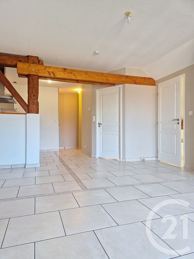Appartement T2 à louer - 2 pièces - 34.74 m2 - MORBIER - 39 - FRANCHE-COMTE - Century 21 Sanac Immobilier
