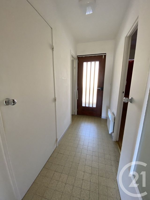 Appartement T2 à louer - 2 pièces - 44.83 m2 - LES ROUSSES - 39 - FRANCHE-COMTE - Century 21 Sanac Immobilier