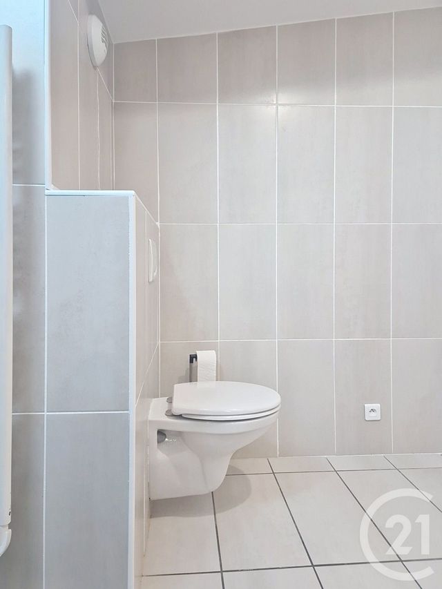 Appartement T4 à louer - 4 pièces - 80.8 m2 - LES ROUSSES - 39 - FRANCHE-COMTE - Century 21 Sanac Immobilier