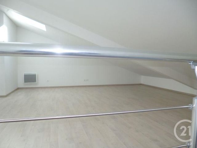 Appartement Duplex à louer - 2 pièces - 63.5 m2 - LES ROUSSES - 39 - FRANCHE-COMTE - Century 21 Sanac Immobilier Appartement Duplex à louer - 2 pièces - 63.5 m2 - LES ROUSSES - 39 - FRANCHE-COMTE - Century 21 Sanac Immobilier