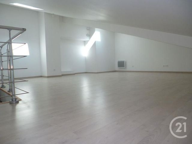 Appartement Duplex à louer - 2 pièces - 63.5 m2 - LES ROUSSES - 39 - FRANCHE-COMTE - Century 21 Sanac Immobilier Appartement Duplex à louer - 2 pièces - 63.5 m2 - LES ROUSSES - 39 - FRANCHE-COMTE - Century 21 Sanac Immobilier