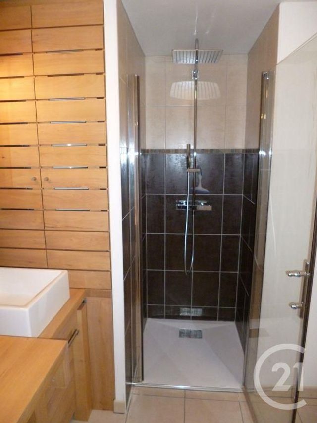 Appartement Duplex à louer - 2 pièces - 63.5 m2 - LES ROUSSES - 39 - FRANCHE-COMTE - Century 21 Sanac Immobilier Appartement Duplex à louer - 2 pièces - 63.5 m2 - LES ROUSSES - 39 - FRANCHE-COMTE - Century 21 Sanac Immobilier