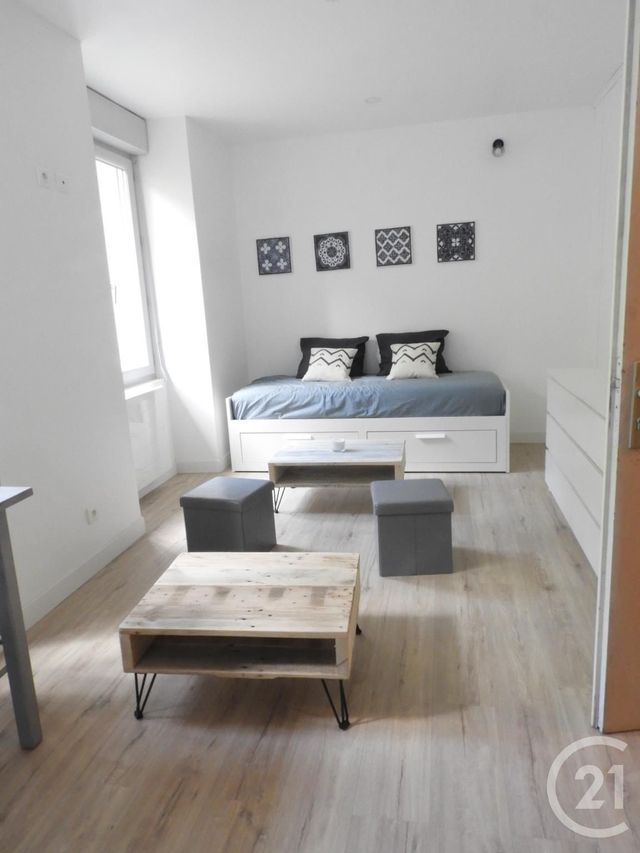 Afficher la photo en grand Studio à louer - 1 pièce - 19.49 m2 - HAUTS DE BIENNE - 39 - FRANCHE-COMTE - Century 21 Sanac Immobilier