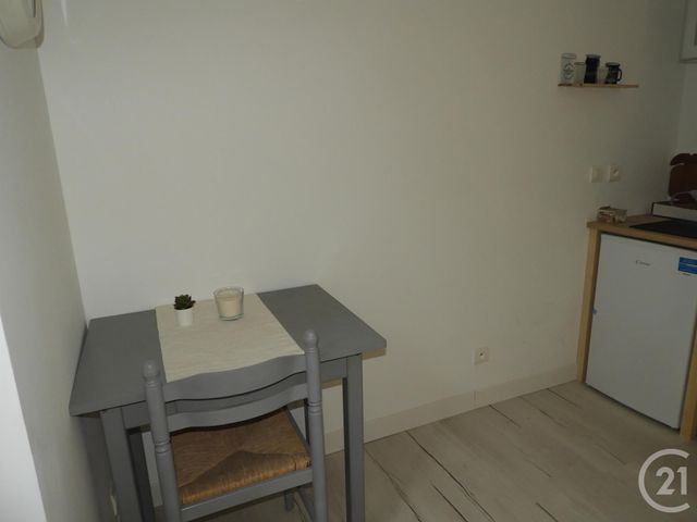 Afficher la photo en grand Studio à louer - 1 pièce - 15.23 m2 - HAUTS DE BIENNE - 39 - FRANCHE-COMTE - Century 21 Sanac Immobilier