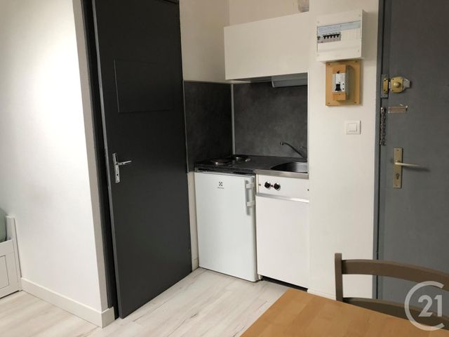 Afficher la photo en grand Studio à louer - 1 pièce - 11.0 m2 - HAUTS DE BIENNE - 39 - FRANCHE-COMTE - Century 21 Sanac Immobilier